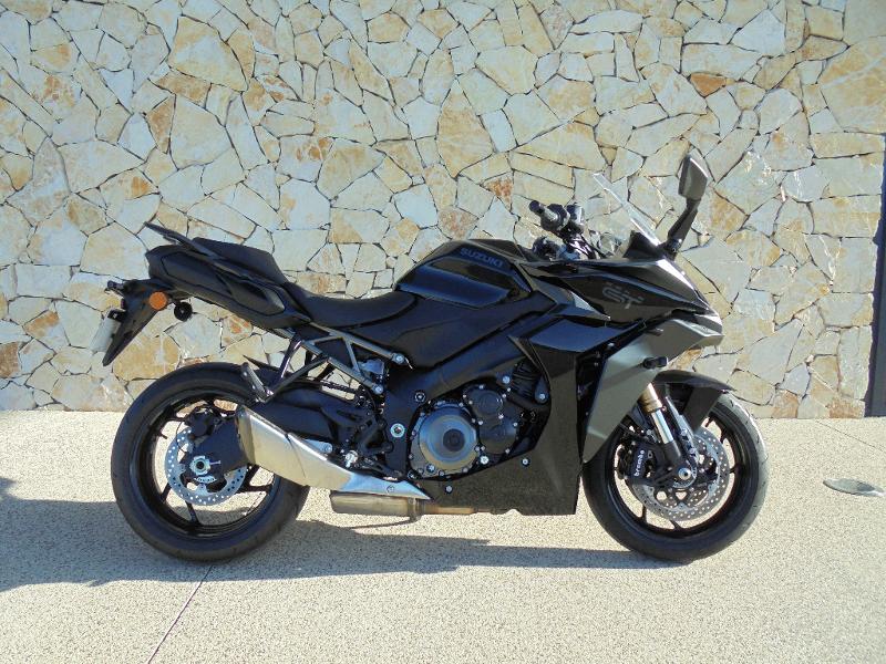 moto GSX-S 1000 GT