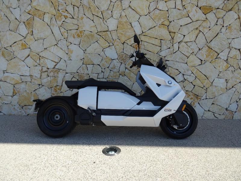 moto CE04 11kW